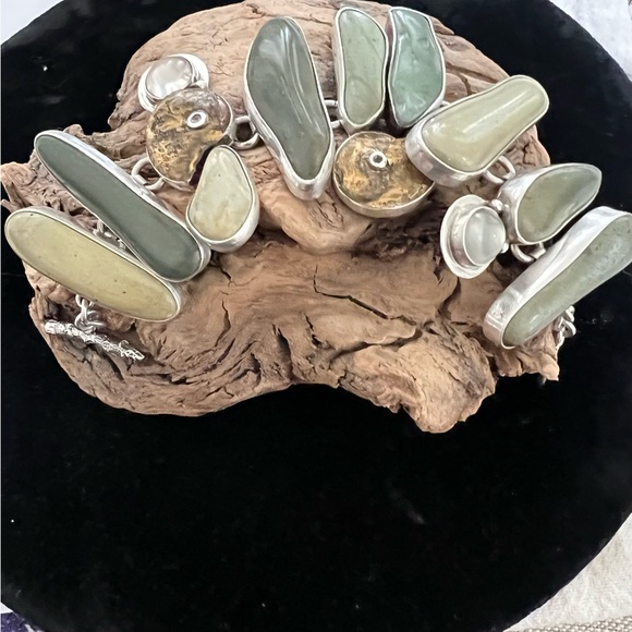 Echo Of The Dreamer River rock bracelet - Picture 3 of 15